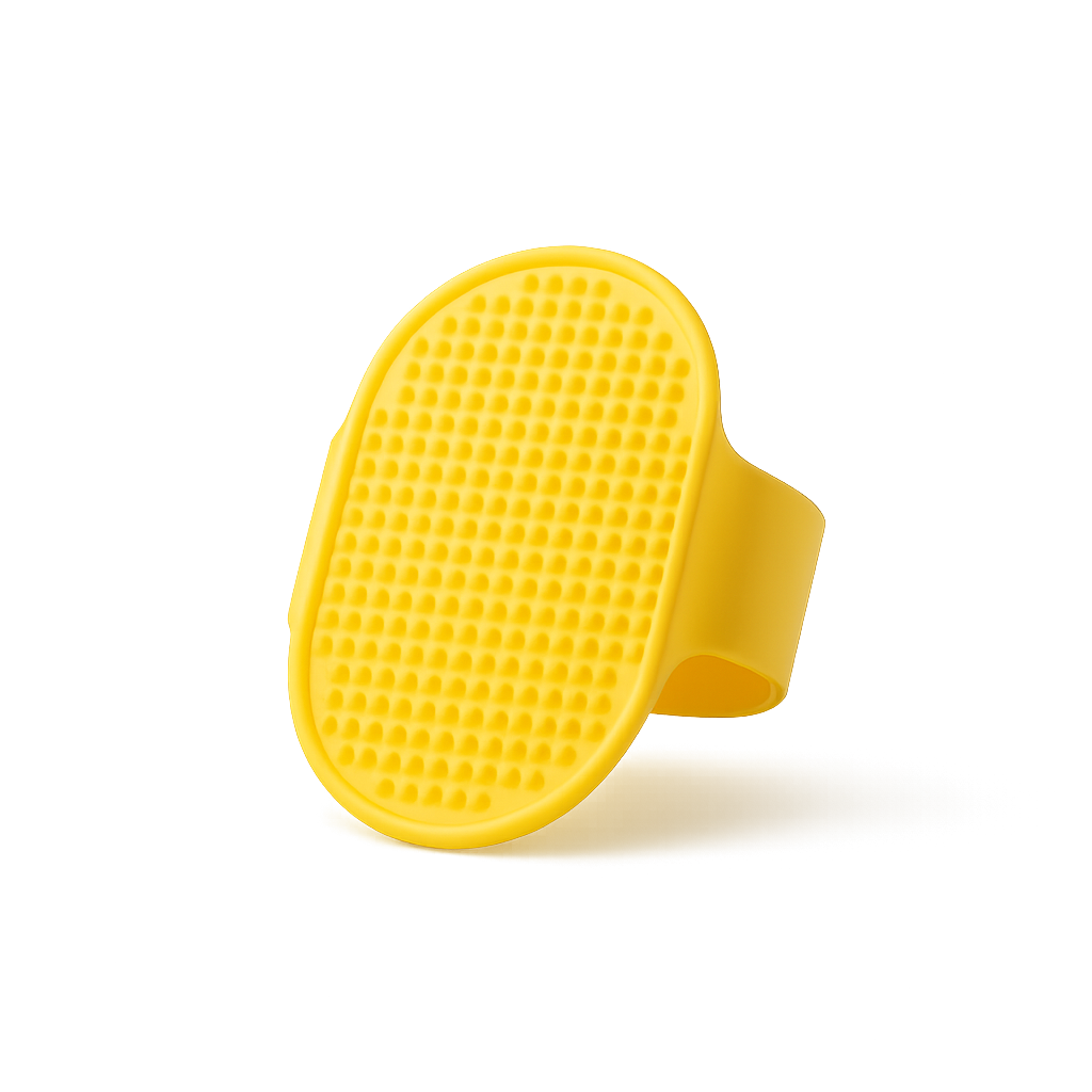 Brosse de bain en silicone — Momo™ — Jaune — front-three-quarter