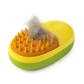 Brosse vapeur 3-en-1 chien et chat — Steamy™ — Vert & Jaune — front-three-quarter